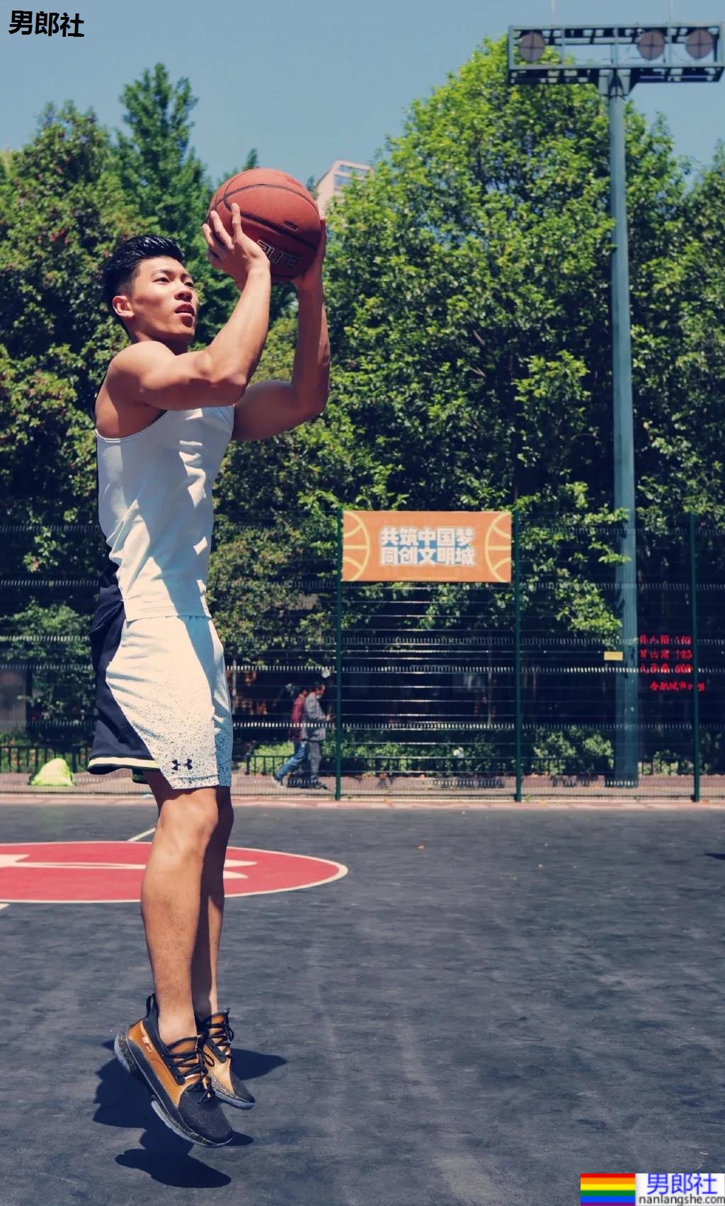 超men健身教练，辛苦了！ - 51虹马