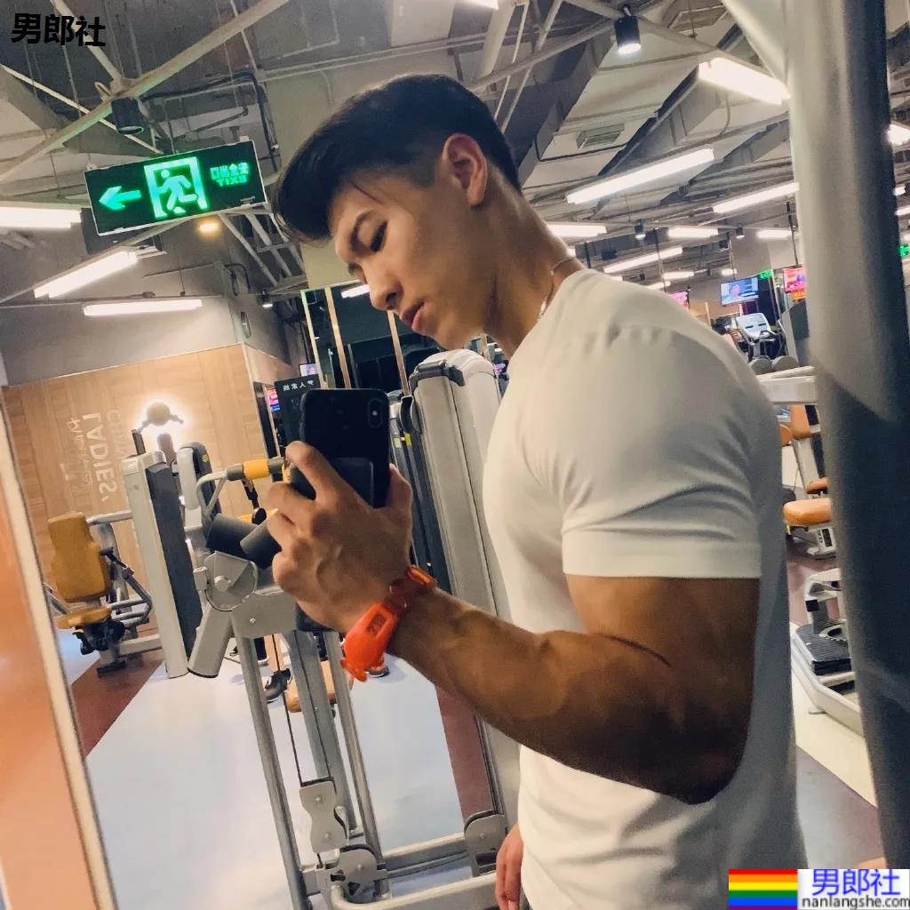 超men健身教练，辛苦了！ - 51虹马
