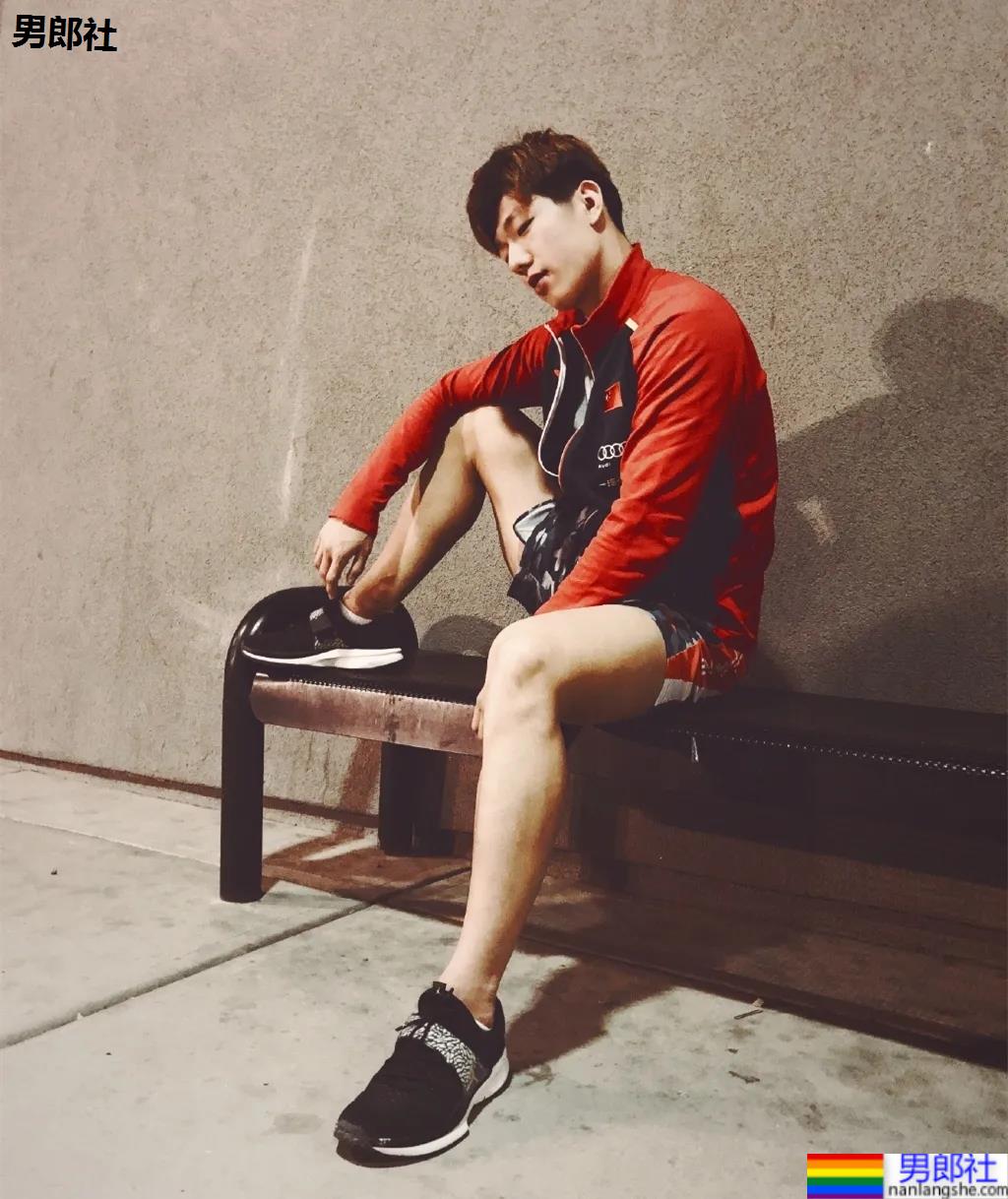 中国速滑队里藏着的东北帅小伙，又被《风度》扒掉了 - 51虹马