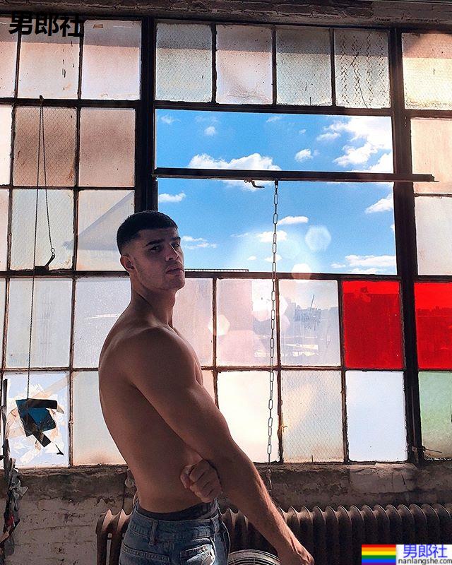 散发酷冷异国迷人感的巴黎柔道肌肉王子：Jaad Belgaid - 51虹马