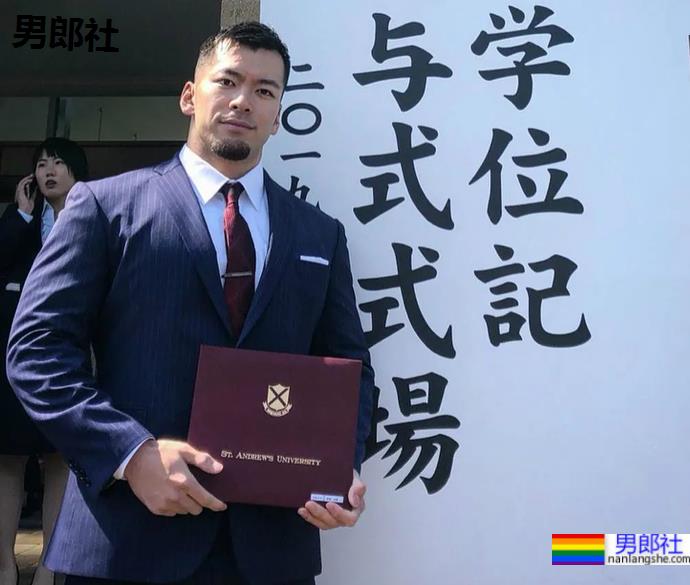 日本180CM“巨无霸”筋肉学长!更衣室大片A到爆 - 51虹马 日本180CM“巨无霸”筋肉学长!更衣室大片A到爆 - 51虹马