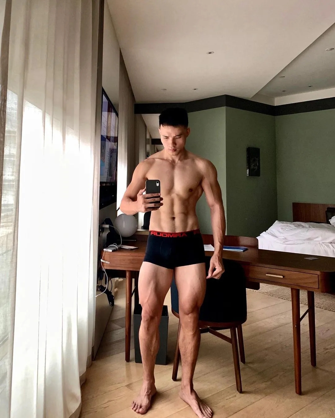 硬汉成都小熟男，火了~ - 51虹马