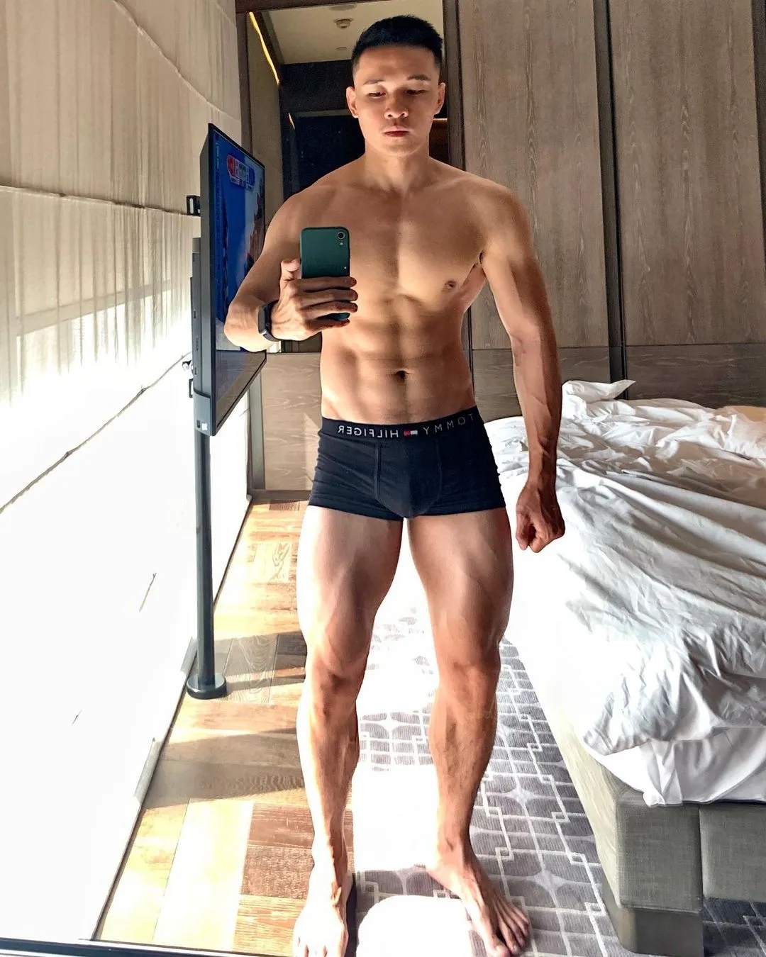 硬汉成都小熟男，火了~ - 51虹马