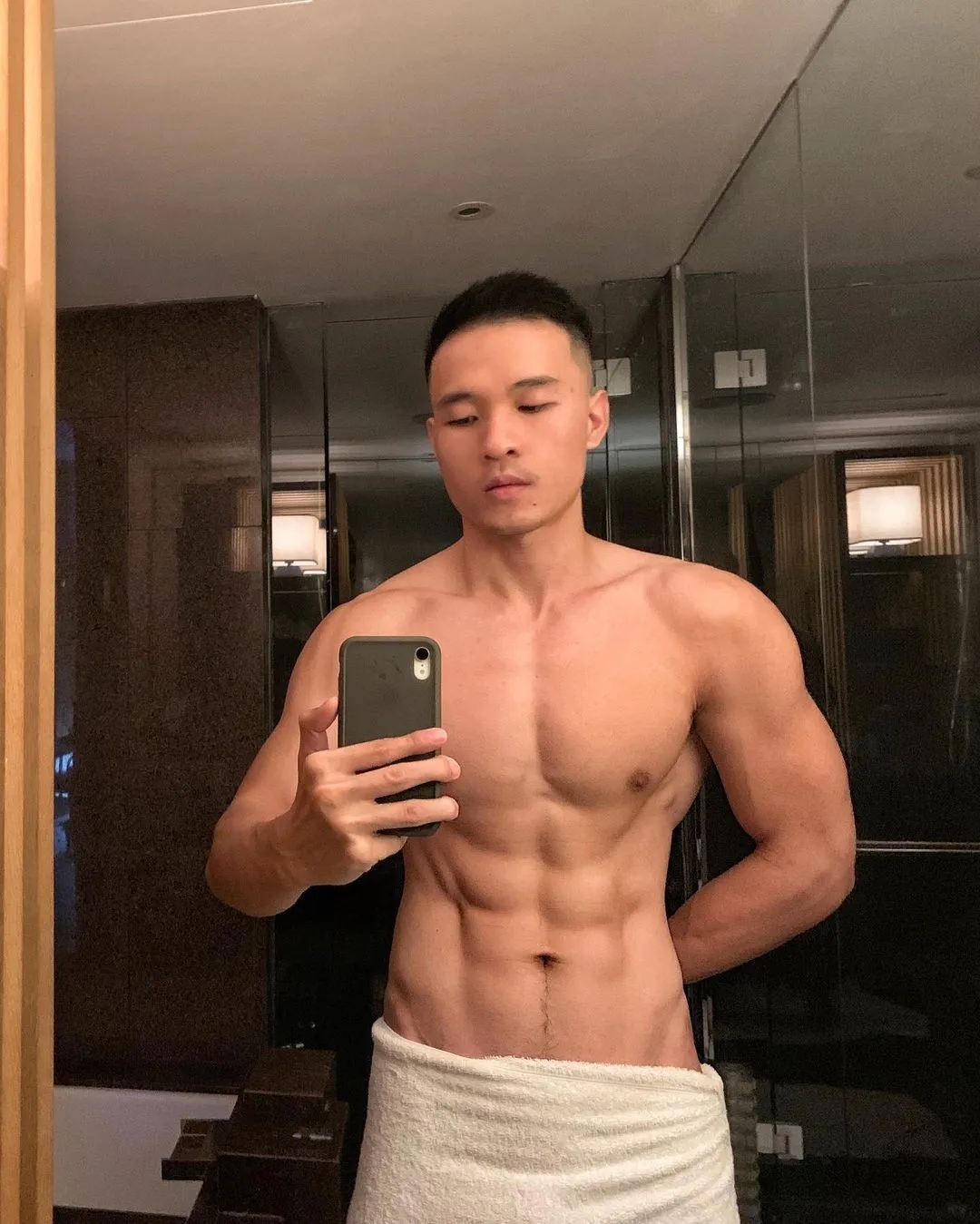 硬汉成都小熟男，火了~ - 51虹马