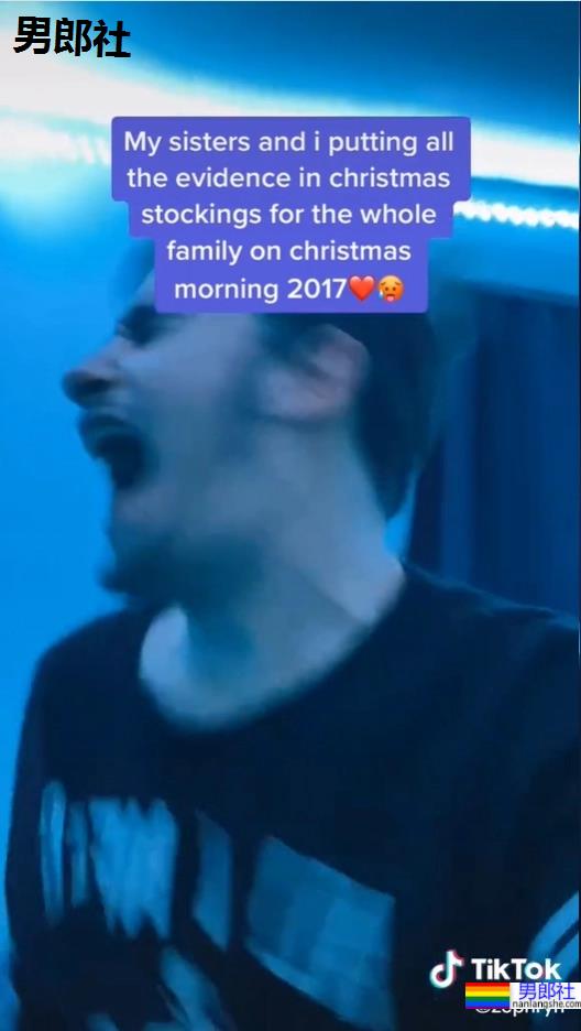 恐同爸登广告卖基情还搞群P？同志儿高歌唱出荒唐人生吸引千万点阅 - 51虹马