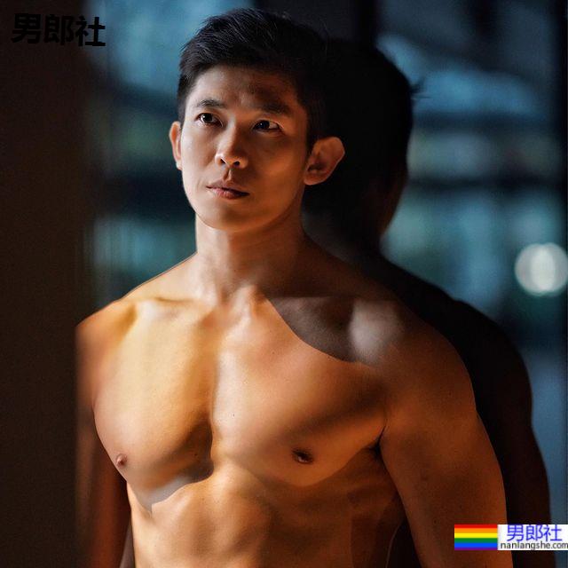 以健身旅行为己任用身材笑容走遍世界的肌肉萌男孩：Leo Chiang-51虹马