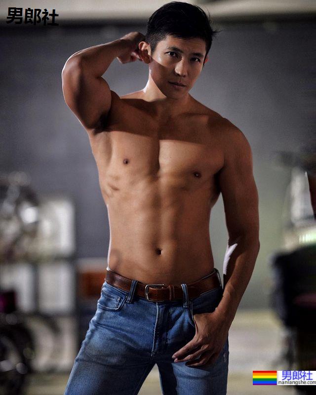 以健身旅行为己任用身材笑容走遍世界的肌肉萌男孩：Leo Chiang - 51虹马