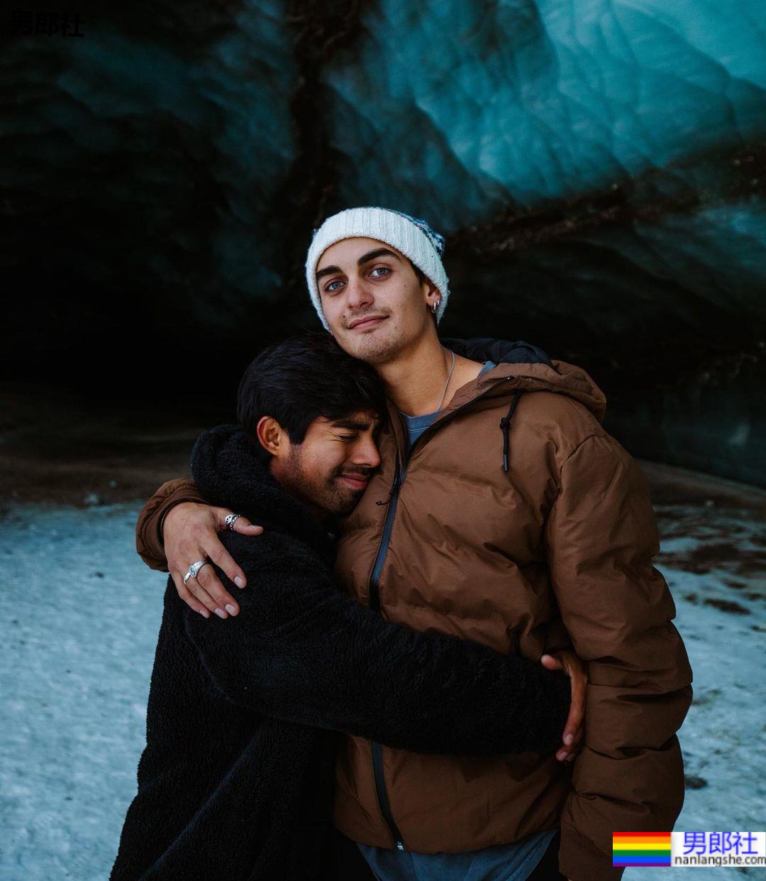 墨国男同志向母亲分享订婚喜讯 电话那头传来：你真的让我觉得很噁心 - 51虹马