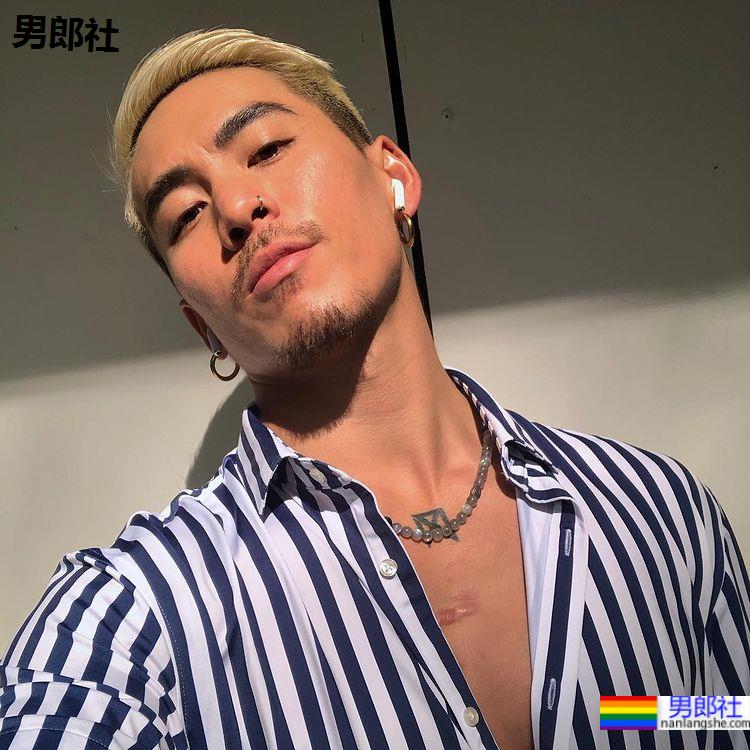 穿衣爆肉,脱衣性感无敌的旅澳台版肌肉舞帅:Whyan Chen 怀恩 - 51虹马 穿衣爆肉,脱衣性感无敌的旅澳台版肌肉舞帅:Whyan Chen 怀恩 - 51虹马