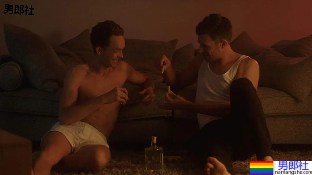 「直|弯」的界限：堕落而撩人的夜 - 51虹马