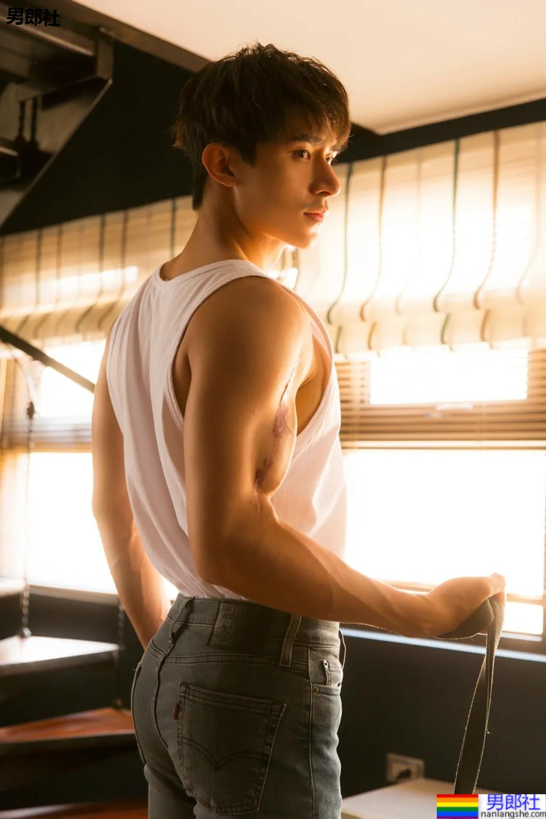 模特林家佑最新写真一览，小姐姐们都不淡定了！ - 51虹马