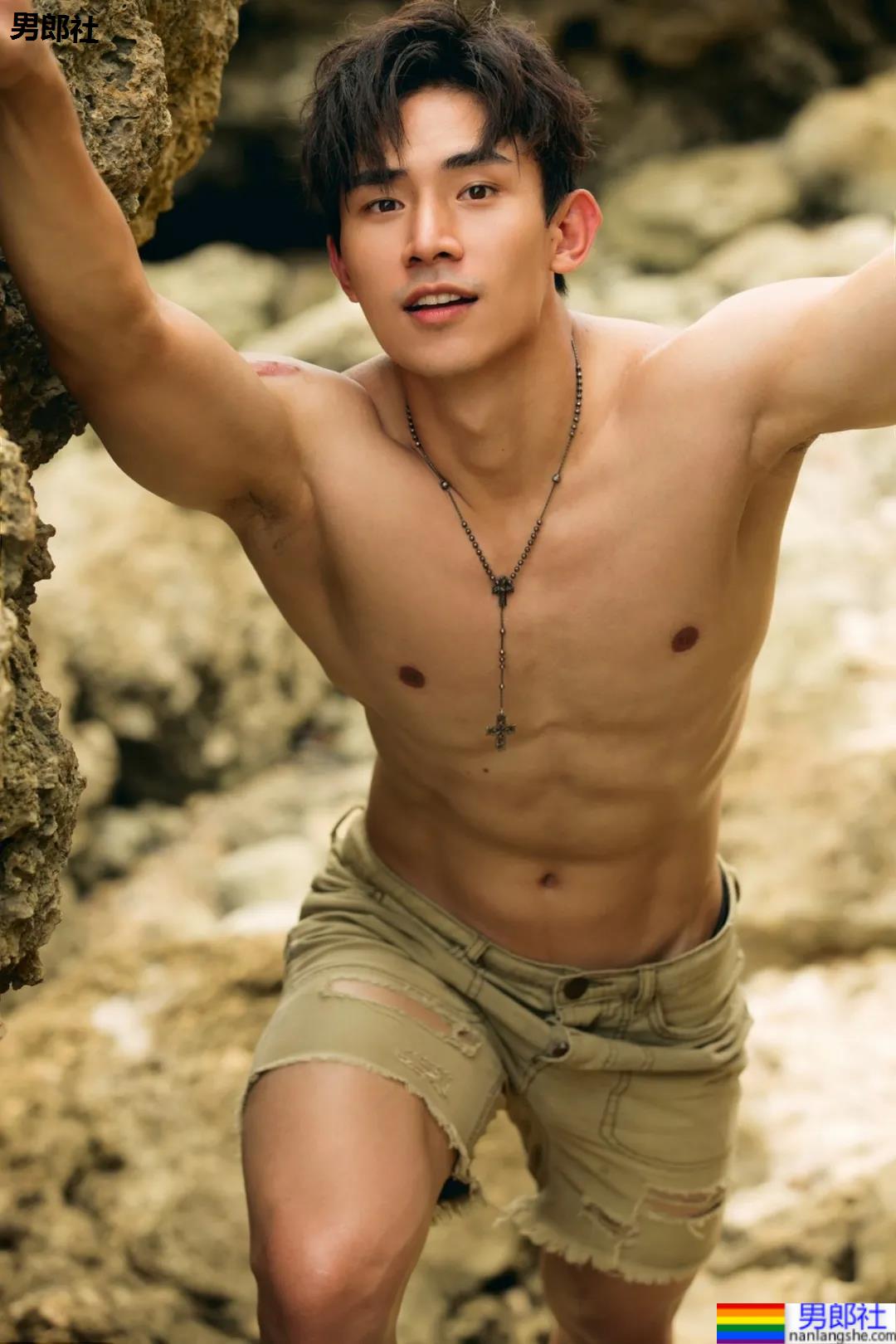 模特林家佑最新写真一览，小姐姐们都不淡定了！ - 51虹马