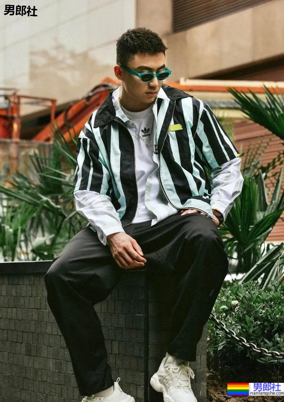 山东小哥哥，乖巧却不失男人味！ - 51虹马