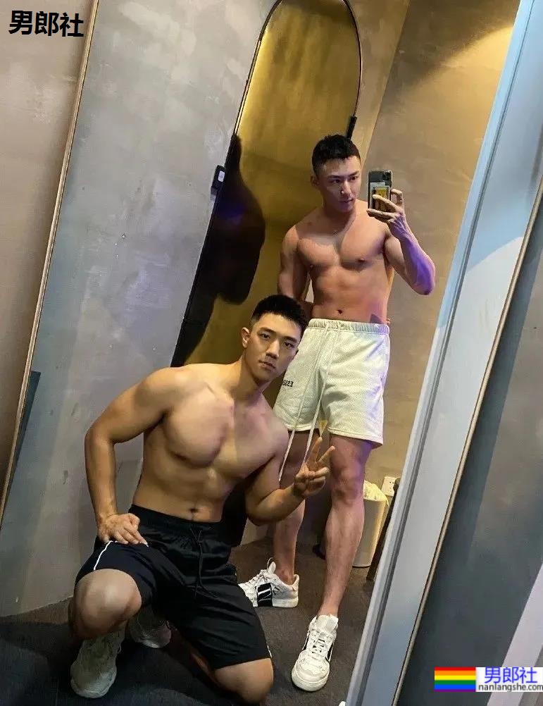 山东小哥哥，乖巧却不失男人味！ - 51虹马