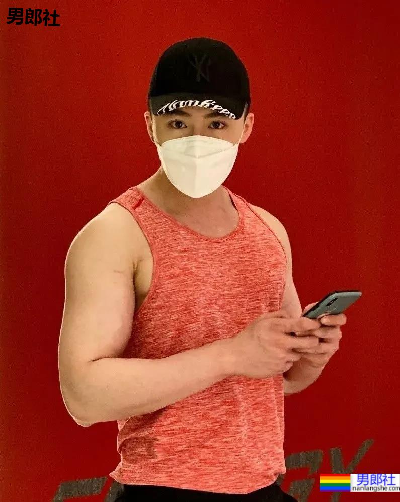 山东小哥哥，乖巧却不失男人味！ - 51虹马