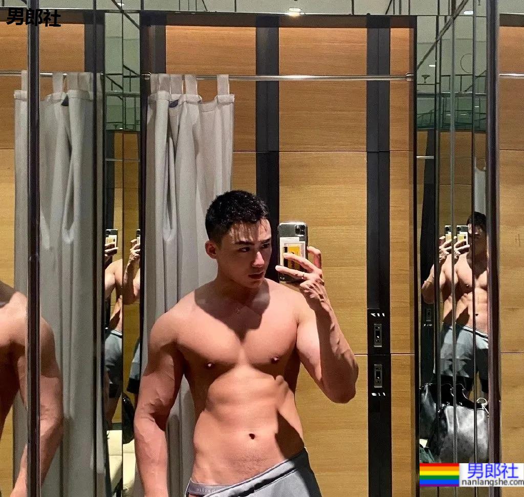 山东小哥哥，乖巧却不失男人味！ - 51虹马