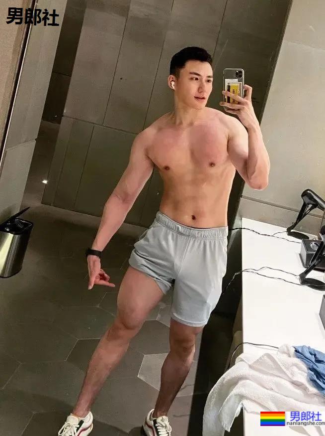 山东小哥哥，乖巧却不失男人味！ - 51虹马