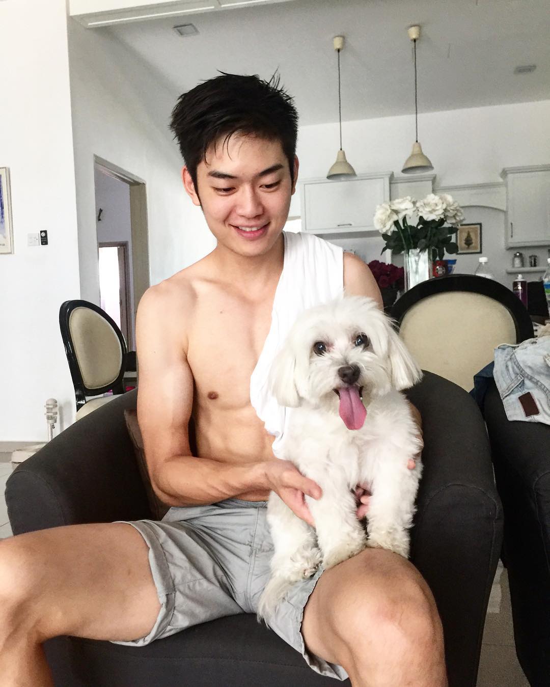 进得了橱窗、登得了擂台,当然也上得了床?苏熙喆主演短片《淡淡》同志心事拳拳到位-51虹马