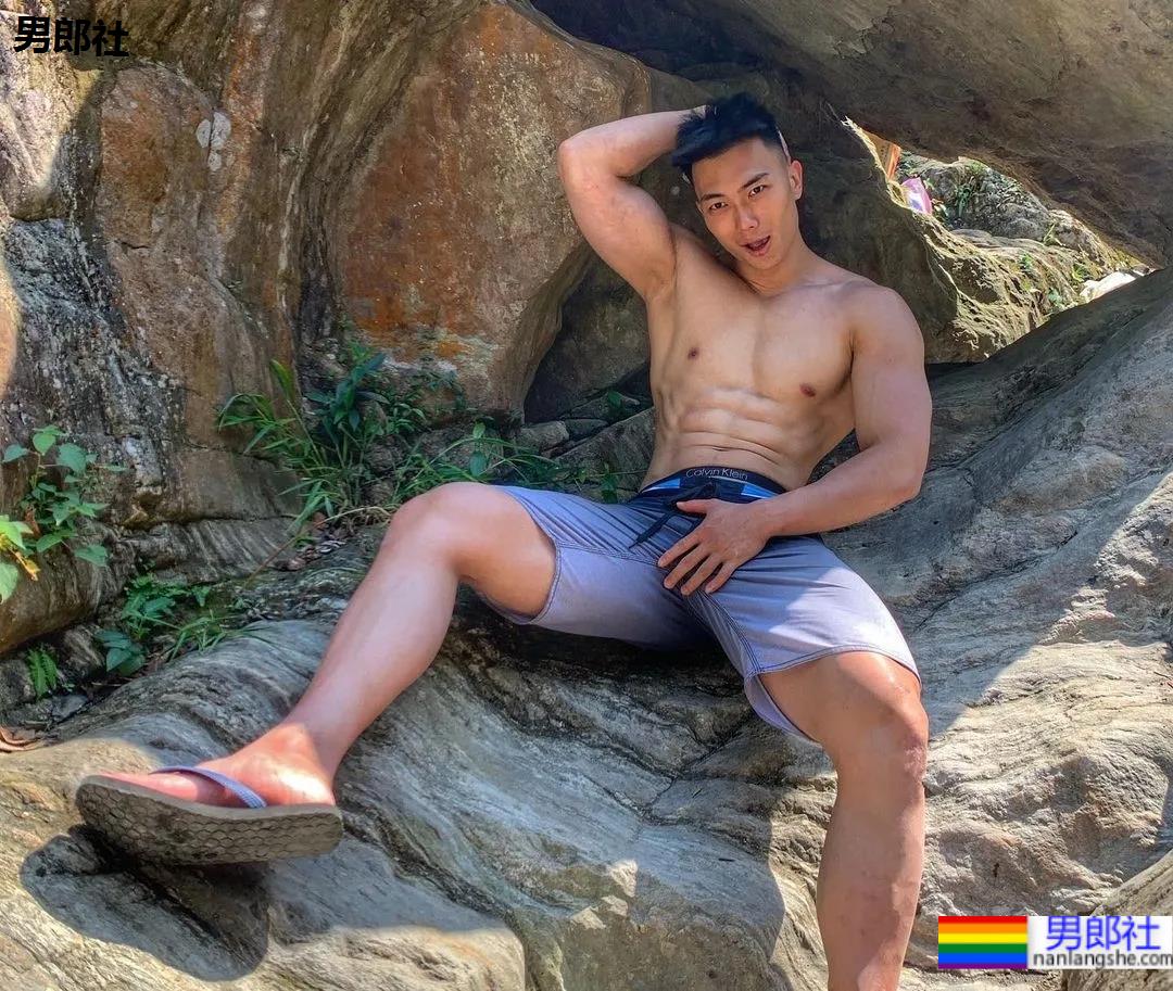 健身教练逆袭拍荷尔蒙大片，老阿姨都不淡定了！ - 51虹马