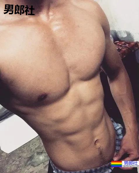 健身教练逆袭拍荷尔蒙大片，老阿姨都不淡定了！ - 51虹马