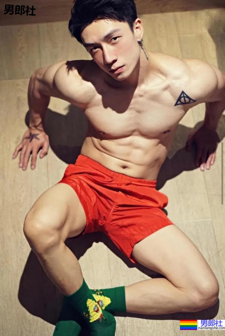 一大波圣诞肌肉来啦! - 51虹马