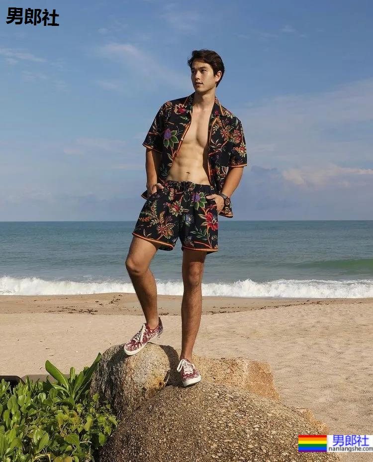 一大波圣诞肌肉来啦! - 51虹马