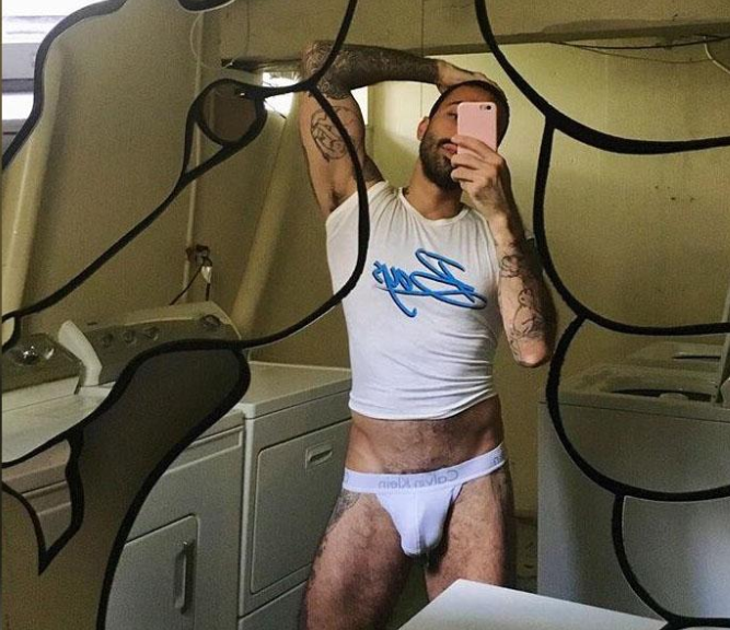 妈妈把男同志儿火辣自拍传给木匠,意外牵成情缘让人跌破眼镜!-51虹马