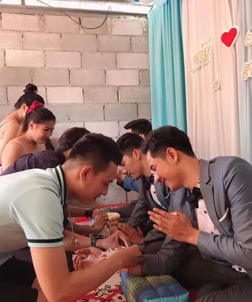 3人行不行？三泰男互许终身甜蜜蜜 - 51虹马