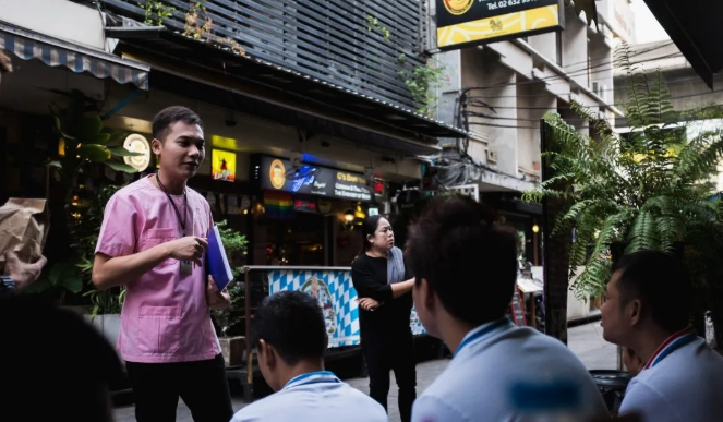 泰国男性工作者：一条无法归去的路 - 51虹马