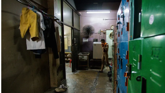 泰国男性工作者：一条无法归去的路 - 51虹马