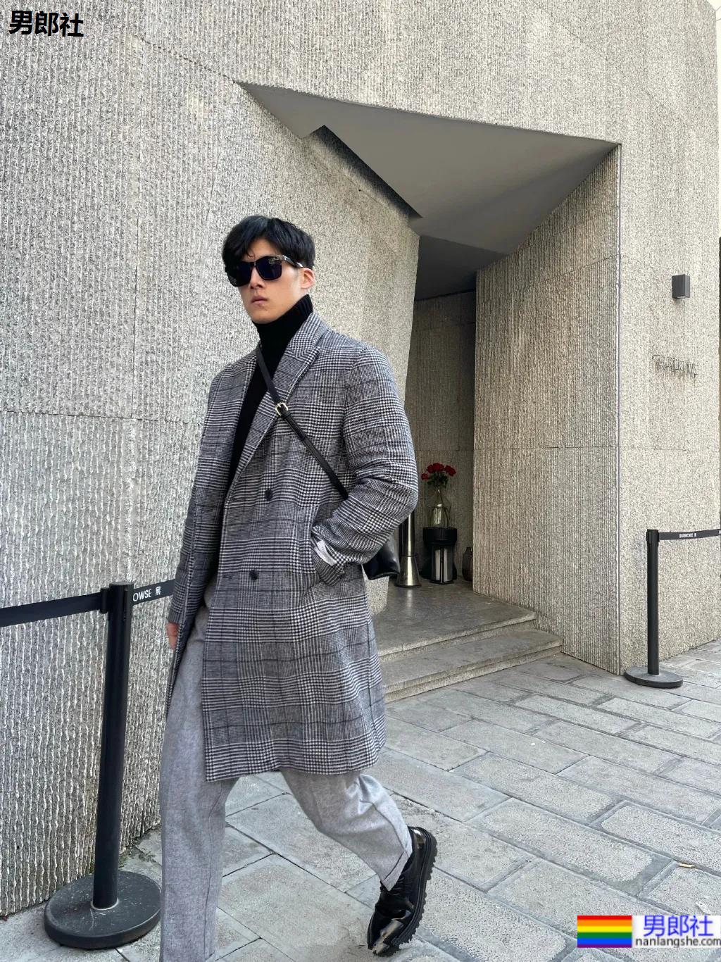 185大长腿高鼻梁极品老师刷屏!条顺腱子肉击剑照帅炸了! - 51虹马 185大长腿高鼻梁极品老师刷屏!条顺腱子肉击剑照帅炸了! - 51虹马