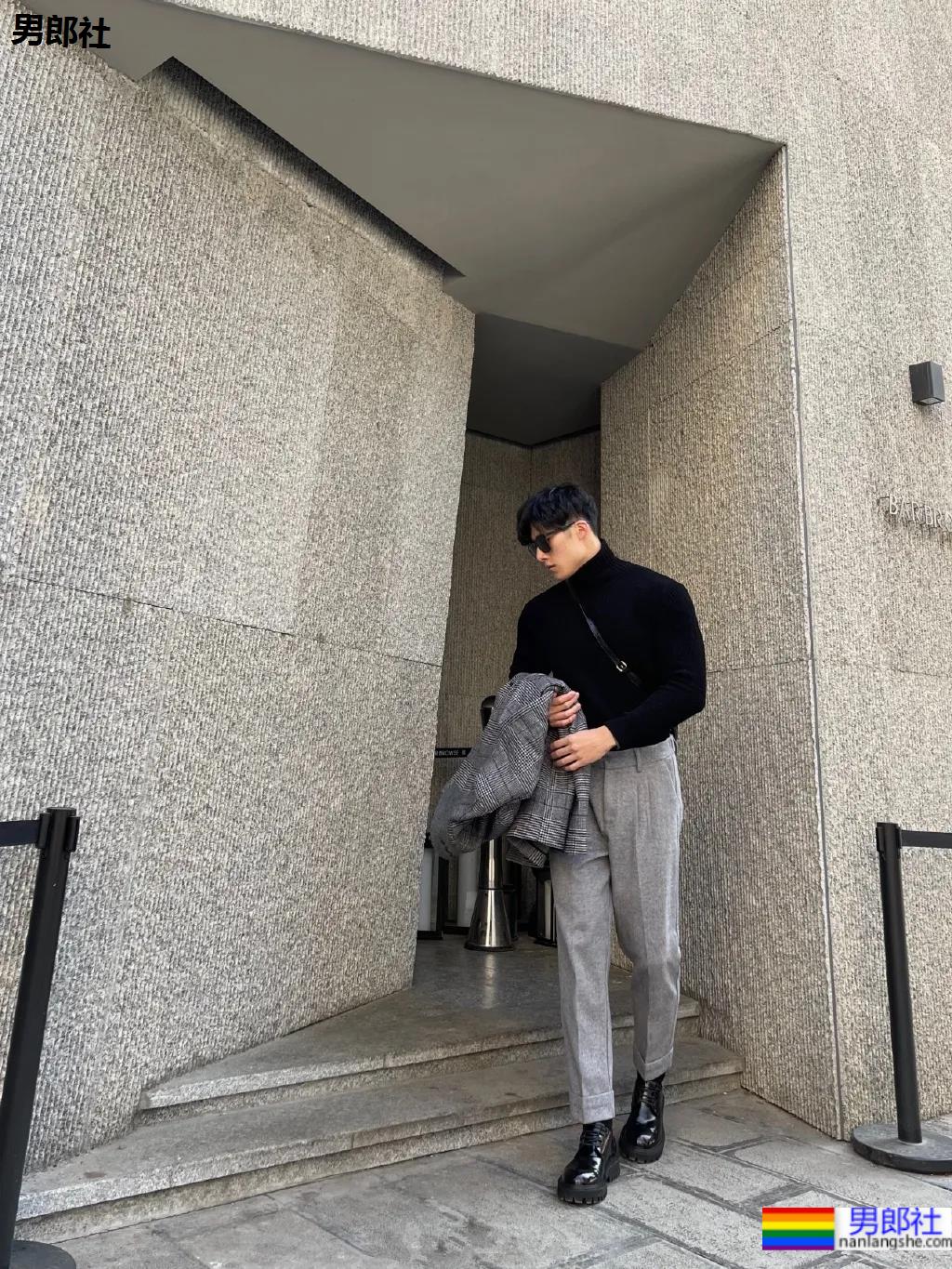 185大长腿高鼻梁极品老师刷屏!条顺腱子肉击剑照帅炸了! - 51虹马 185大长腿高鼻梁极品老师刷屏!条顺腱子肉击剑照帅炸了! - 51虹马