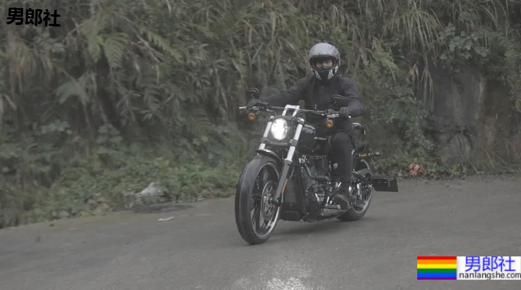 185大长腿高鼻梁极品老师刷屏!条顺腱子肉击剑照帅炸了! - 51虹马 185大长腿高鼻梁极品老师刷屏!条顺腱子肉击剑照帅炸了! - 51虹马