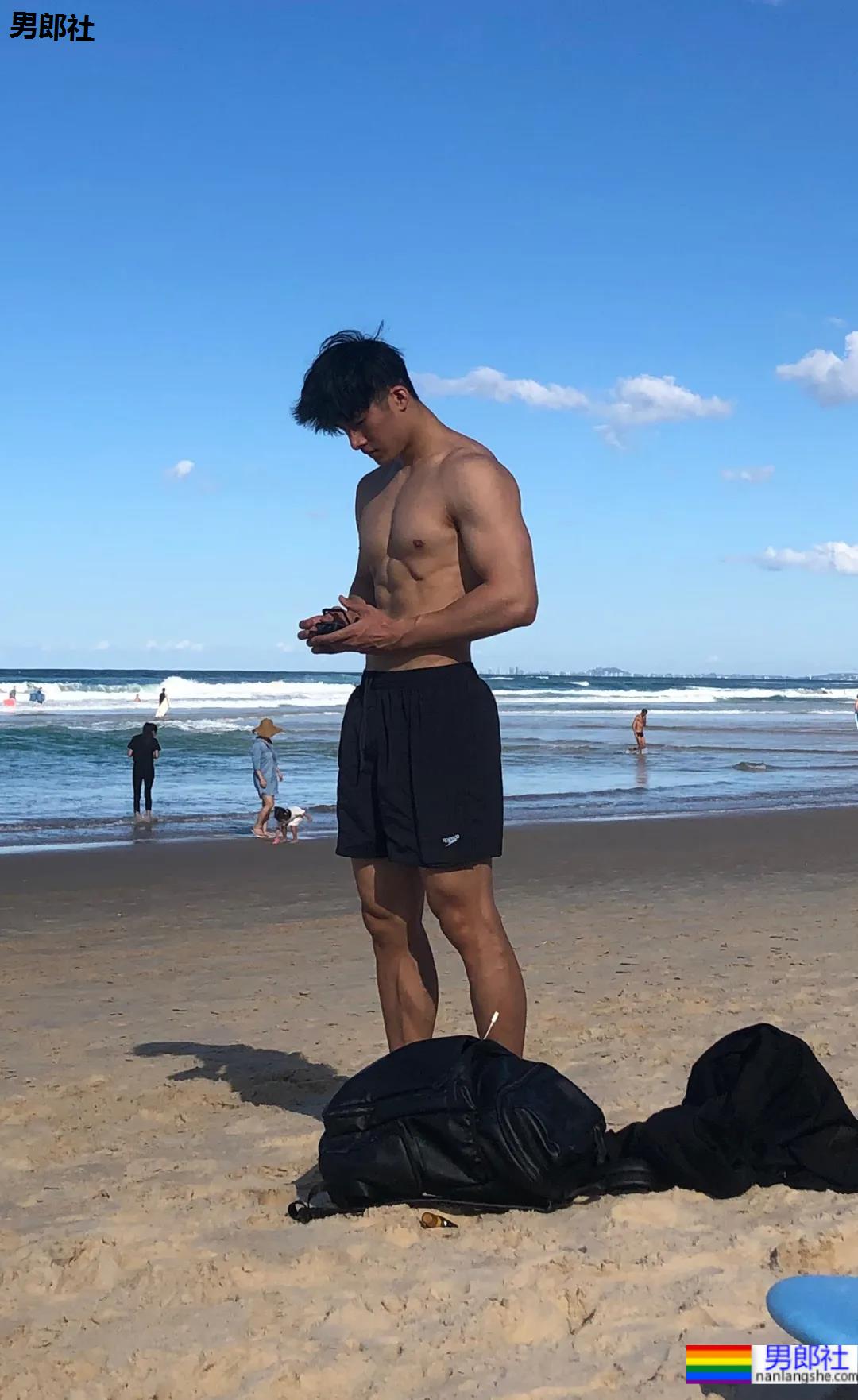 185大长腿高鼻梁极品老师刷屏!条顺腱子肉击剑照帅炸了! - 51虹马 185大长腿高鼻梁极品老师刷屏!条顺腱子肉击剑照帅炸了! - 51虹马