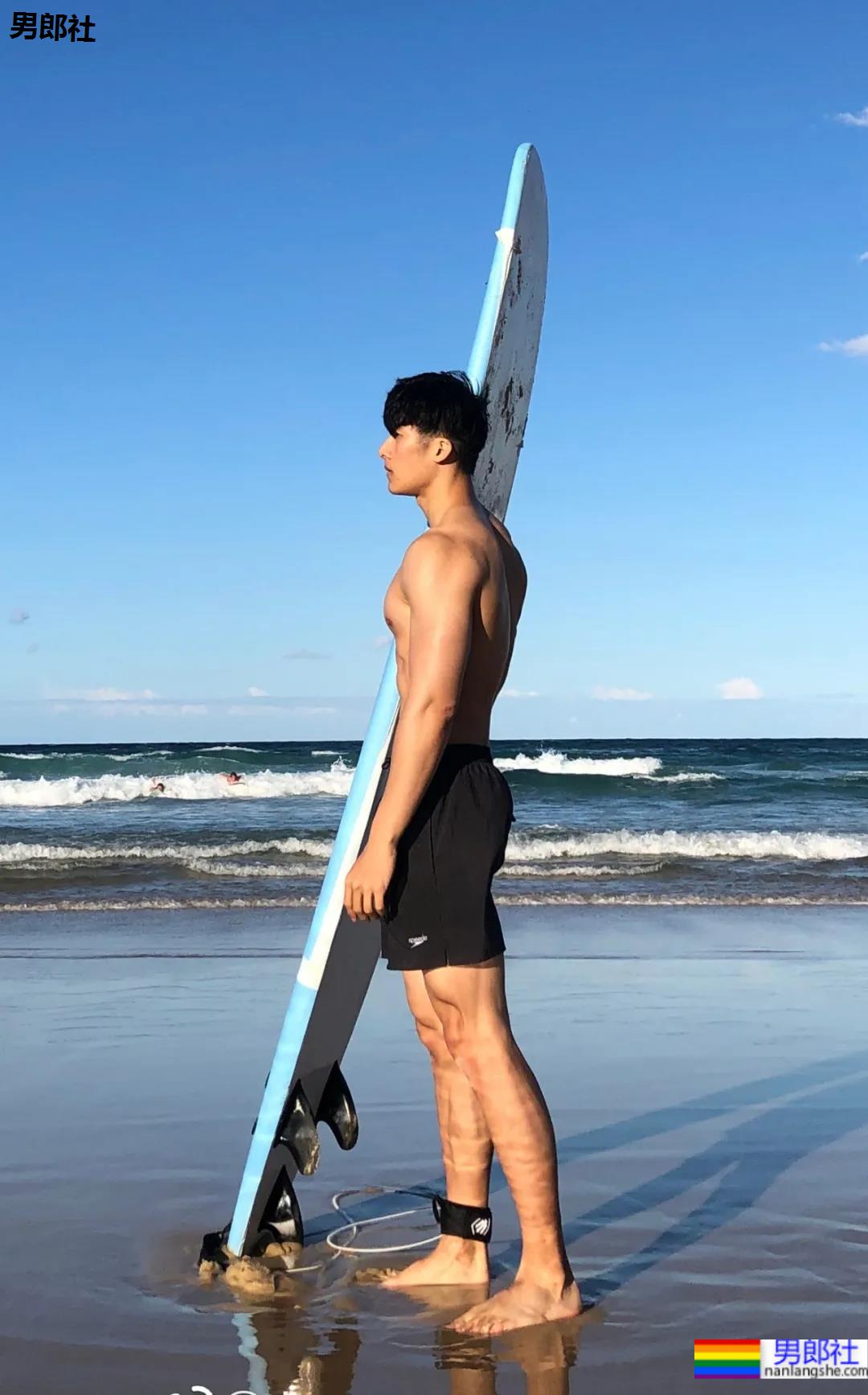 185大长腿高鼻梁极品老师刷屏!条顺腱子肉击剑照帅炸了! - 51虹马 185大长腿高鼻梁极品老师刷屏!条顺腱子肉击剑照帅炸了! - 51虹马