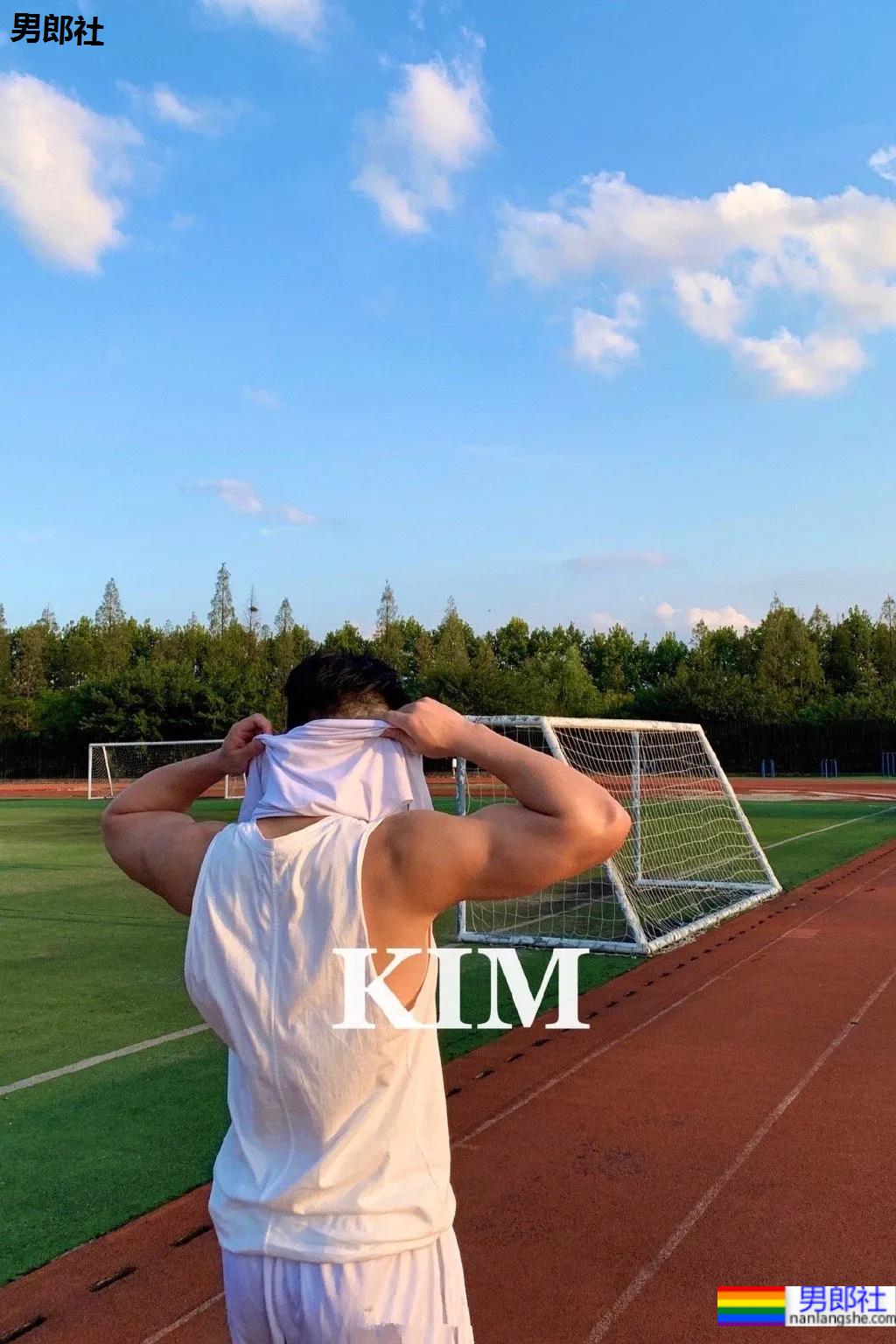 高帅篮球体育生，逆天大长腿绝了！ - 51虹马