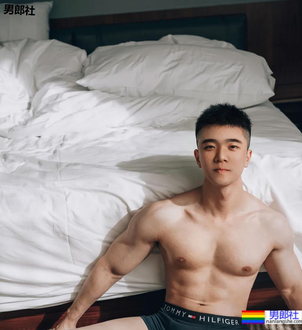 犬系腱子肉小狼狗约你去爬山，你敢去吗？-51虹马