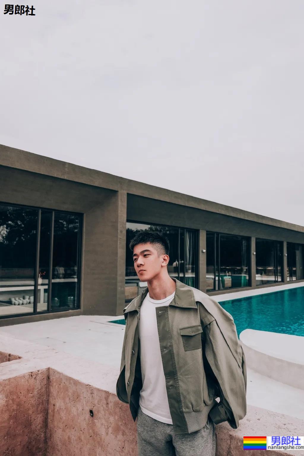 犬系腱子肉小狼狗约你去爬山，你敢去吗？ - 51虹马