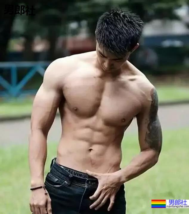 疯狂撞脸黄景瑜的6位高鼻梁肌肉帅哥,个个都是人间尤物! - 51虹马 疯狂撞脸黄景瑜的6位高鼻梁肌肉帅哥,个个都是人间尤物! - 51虹马