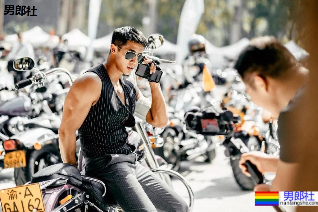 疯狂撞脸黄景瑜的6位高鼻梁肌肉帅哥,个个都是人间尤物! - 51虹马 疯狂撞脸黄景瑜的6位高鼻梁肌肉帅哥,个个都是人间尤物! - 51虹马