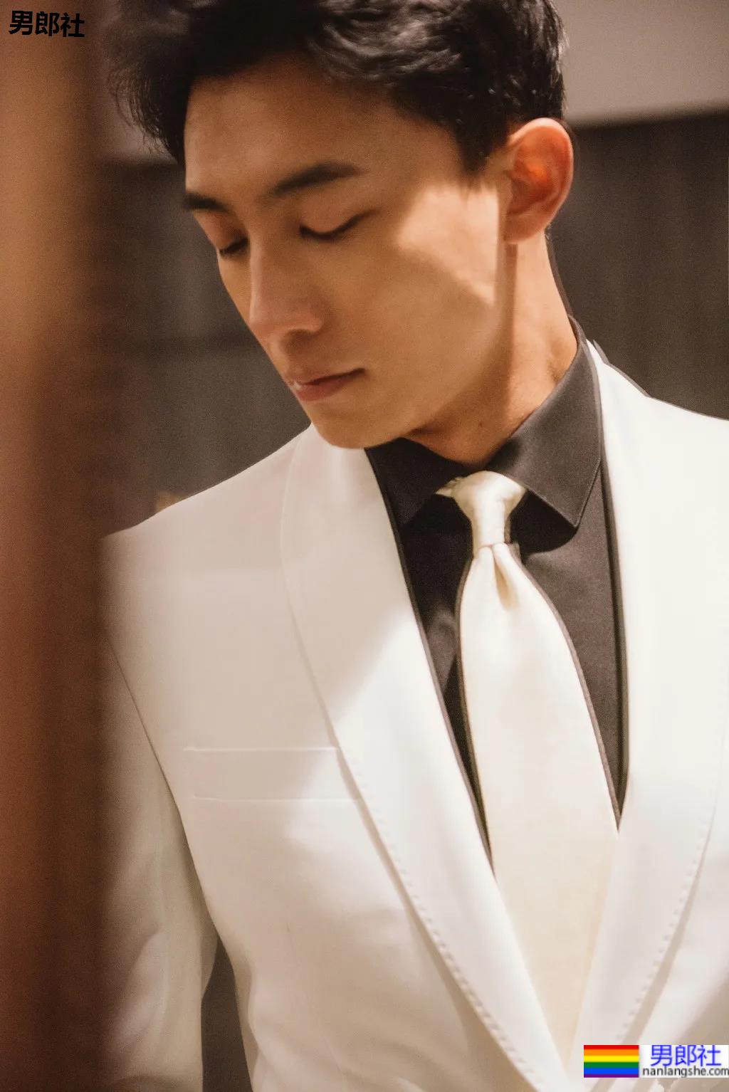 疯狂撞脸黄景瑜的6位高鼻梁肌肉帅哥,个个都是人间尤物! - 51虹马 疯狂撞脸黄景瑜的6位高鼻梁肌肉帅哥,个个都是人间尤物! - 51虹马