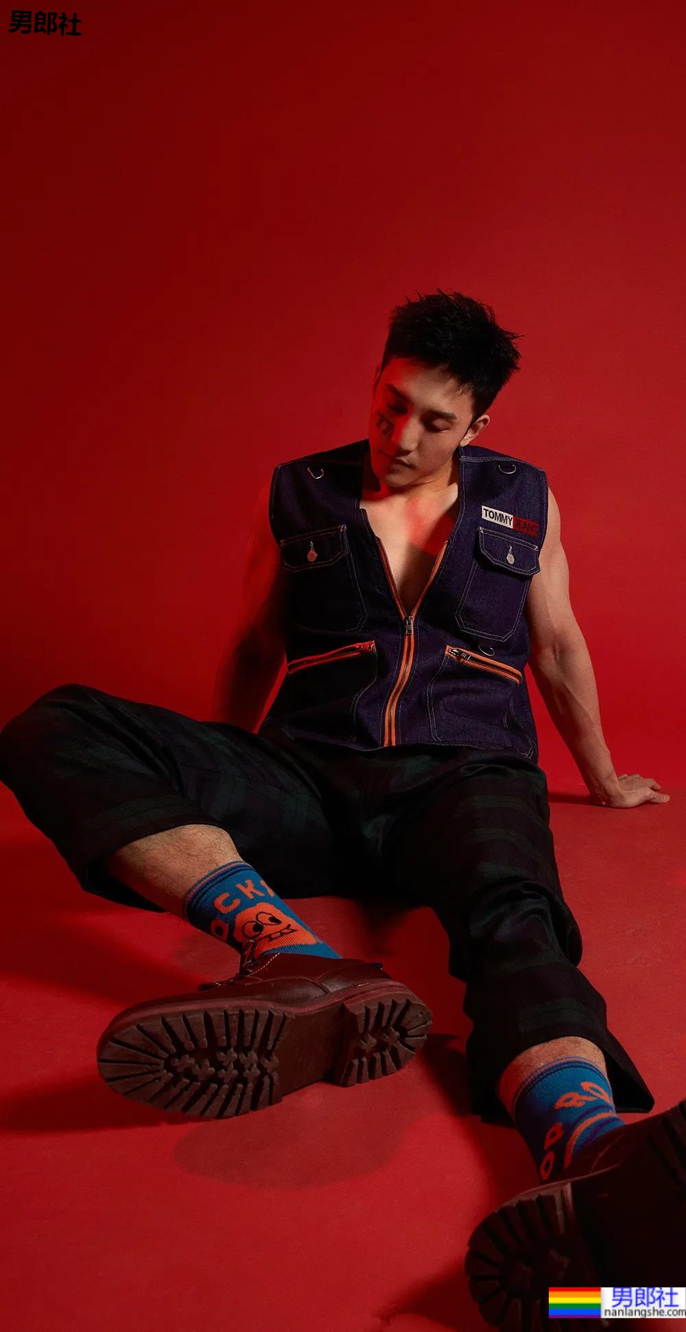 疯狂撞脸黄景瑜的6位高鼻梁肌肉帅哥,个个都是人间尤物! - 51虹马 疯狂撞脸黄景瑜的6位高鼻梁肌肉帅哥,个个都是人间尤物! - 51虹马