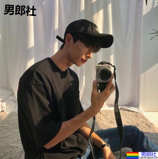 韩国国民男友笑容宛如甜点，暖心暖手带著边吃边走：최대수 - 51虹马