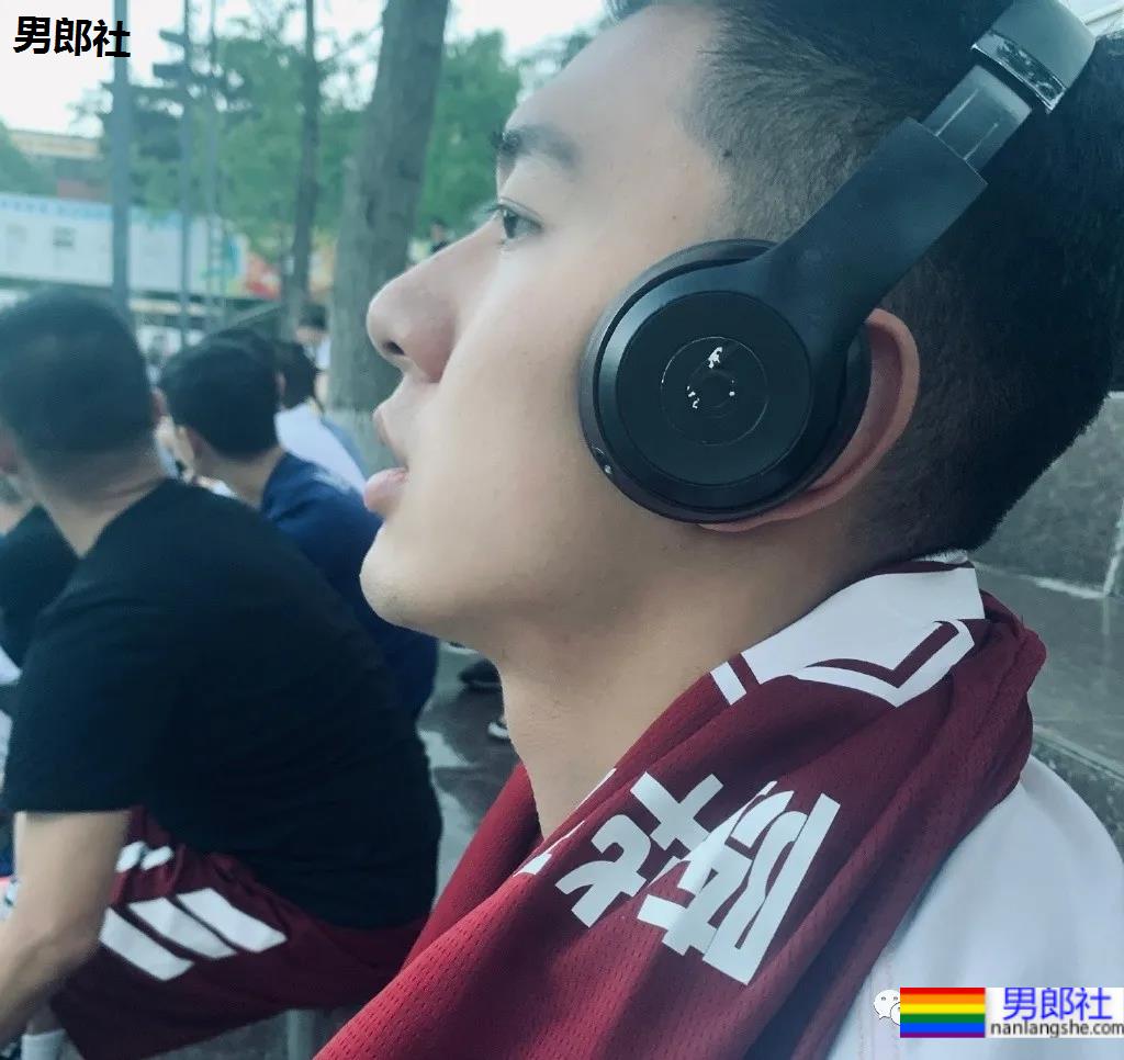 绵阳中学19岁篮球校草比丁真还帅,他的大鼻子让姐妹们不淡定了 - 51虹马 绵阳中学19岁篮球校草比丁真还帅,他的大鼻子让姐妹们不淡定了 - 51虹马