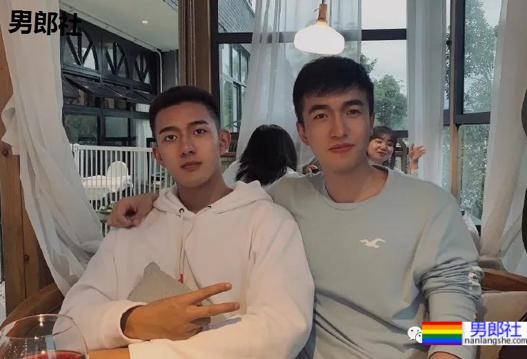 绵阳中学19岁篮球校草比丁真还帅,他的大鼻子让姐妹们不淡定了 - 51虹马 绵阳中学19岁篮球校草比丁真还帅,他的大鼻子让姐妹们不淡定了 - 51虹马