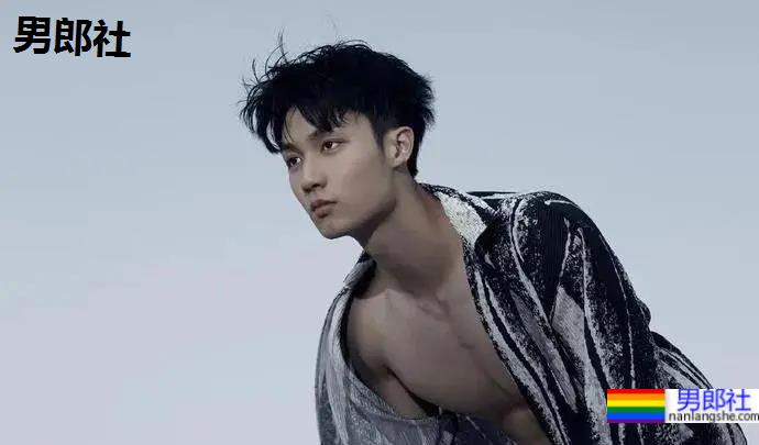 清秀帅气的00后小哥哥，身材竟然这么可口！-51虹马