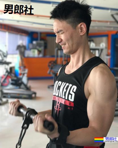 笑起来萌感爆表的金牛暖暖包,可以上山下海还能滚上床:查理 Charlie-51虹马