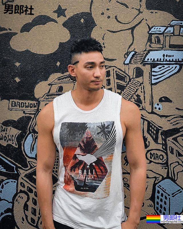 笑起来萌感爆表的金牛暖暖包,可以上山下海还能滚上床:查理 Charlie - 51虹马 笑起来萌感爆表的金牛暖暖包,可以上山下海还能滚上床:查理 Charlie - 51虹马