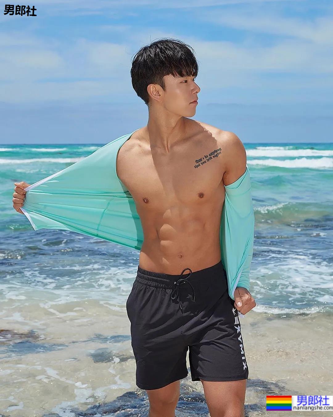 你们要的封面肌肉小哥来了,腱子肉健身私练这身材比例绝了! - 51虹马 你们要的封面肌肉小哥来了,腱子肉健身私练这身材比例绝了! - 51虹马