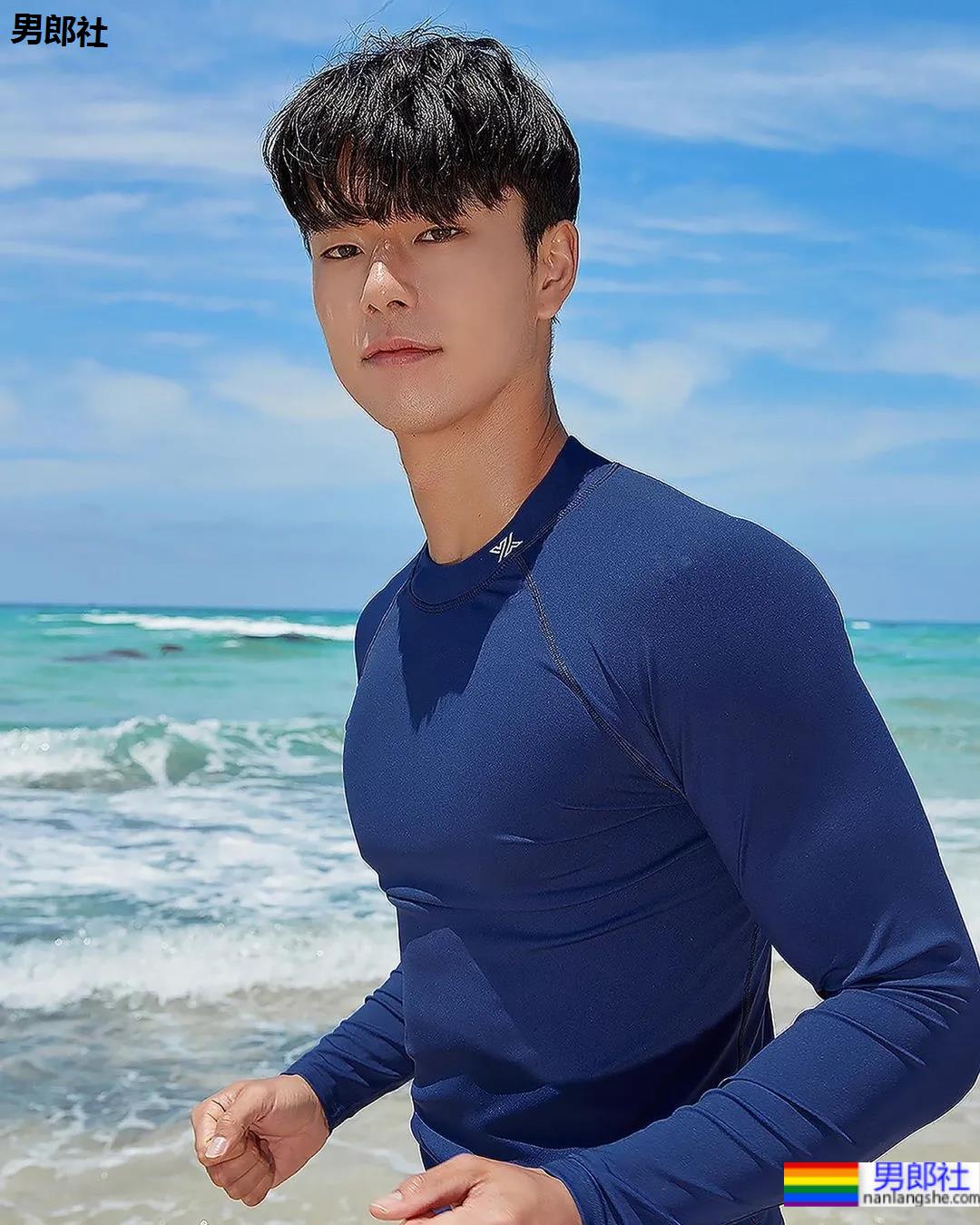 你们要的封面肌肉小哥来了,腱子肉健身私练这身材比例绝了! - 51虹马 你们要的封面肌肉小哥来了,腱子肉健身私练这身材比例绝了! - 51虹马